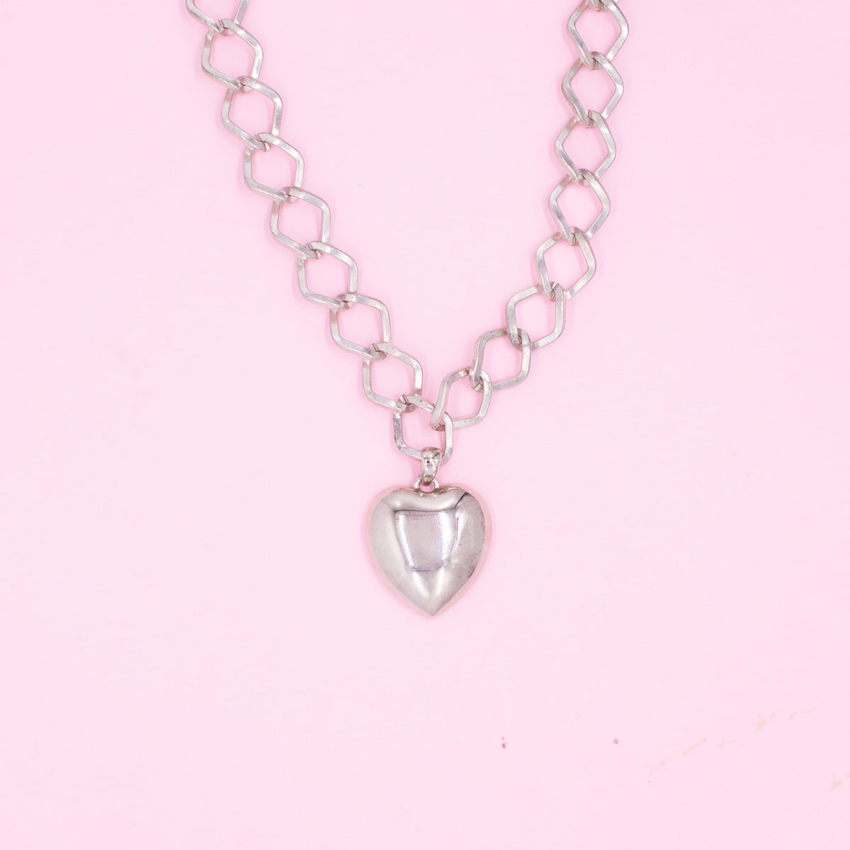 Cora Heart Pendant Necklace